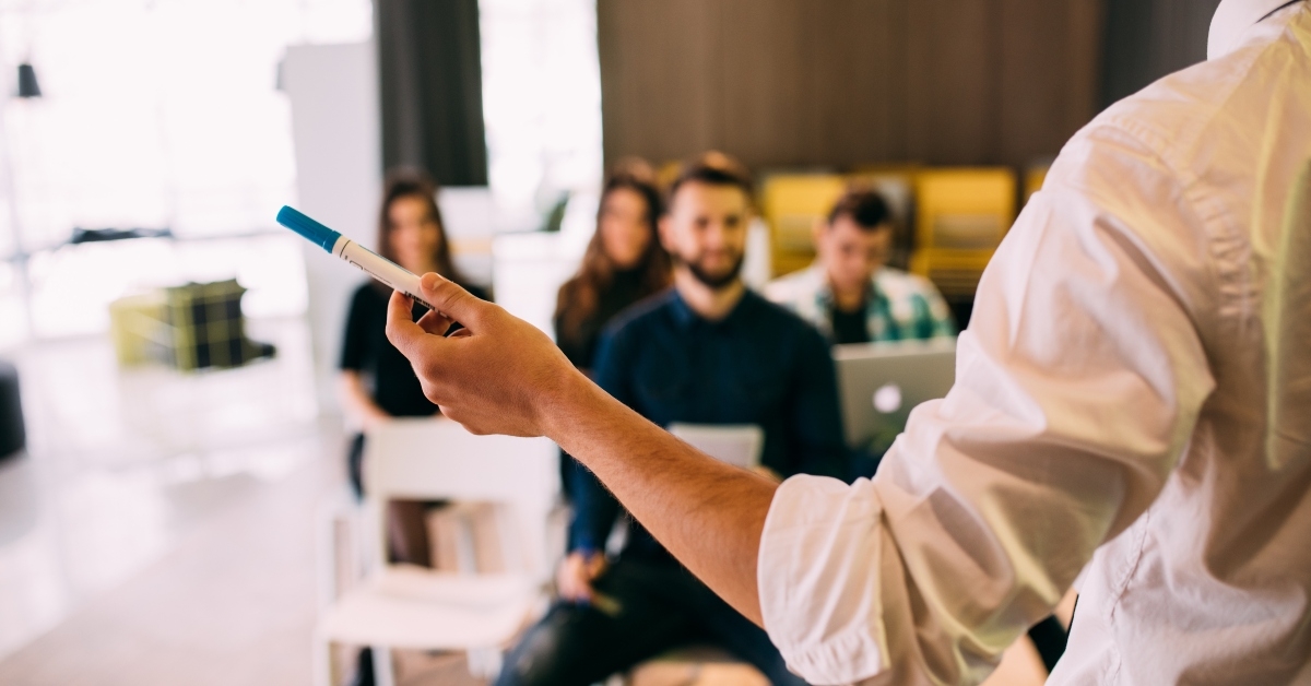 lecture and training in business