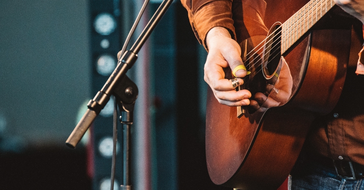 norrie mcculloch performs live 