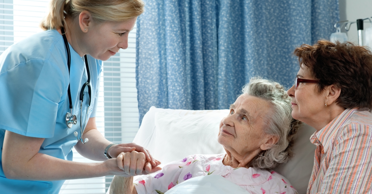 daughter visist senior patient