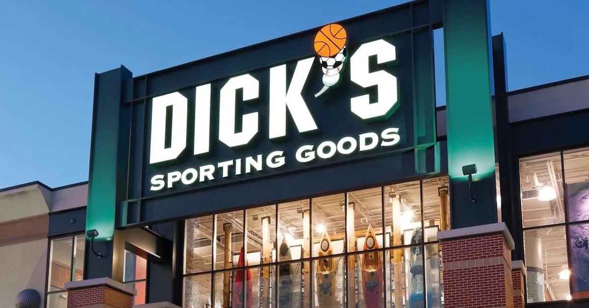 Dick's sporting goods exterior