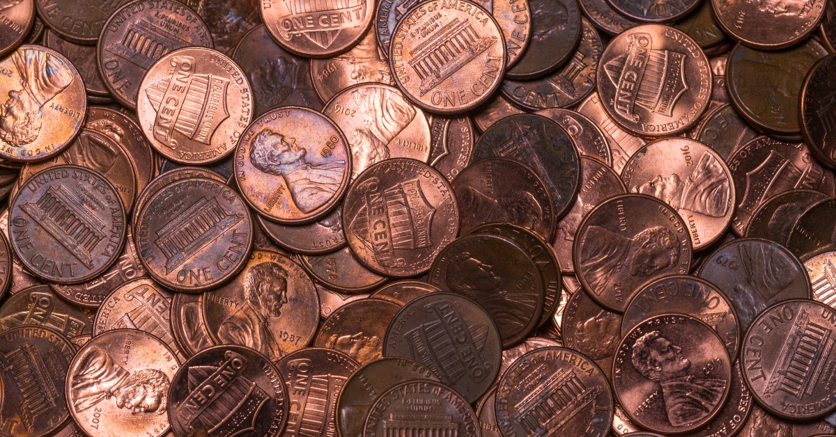 Copper pennies in a pile