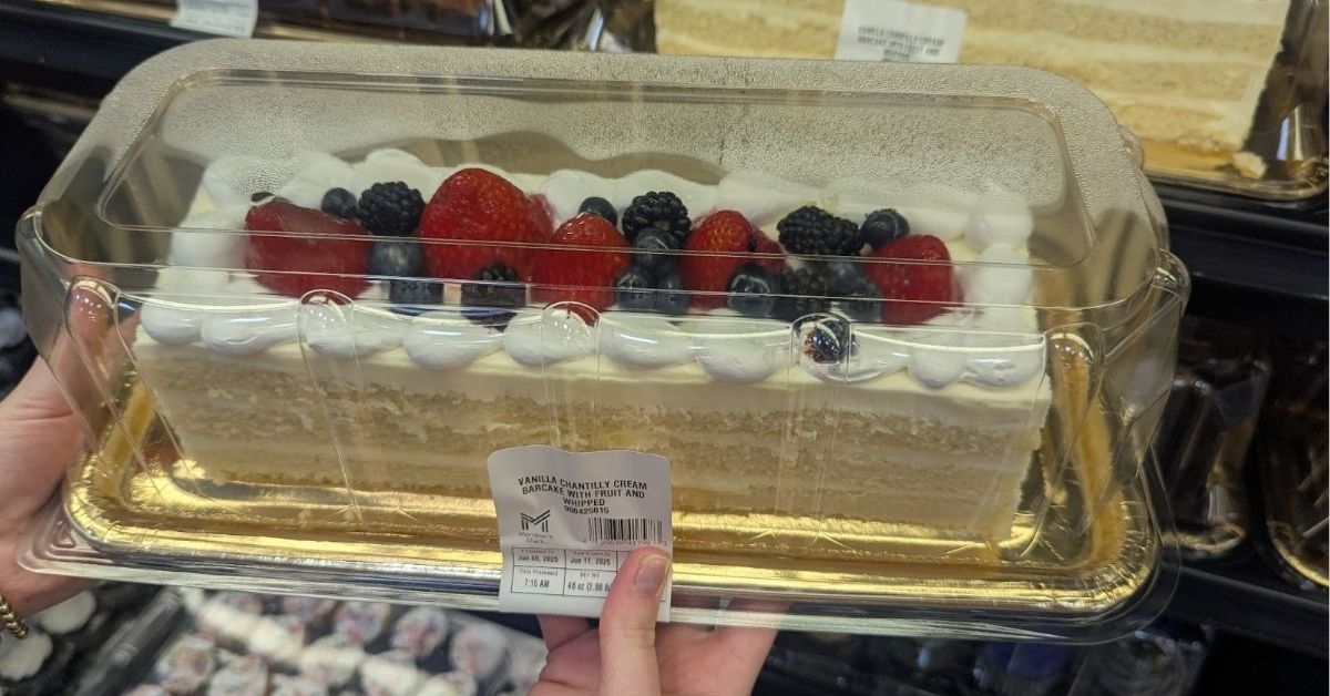 fruit topped chantilly cream bar cake