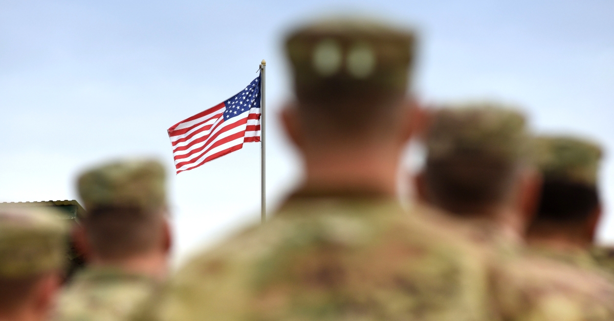 american soldiers and us flag