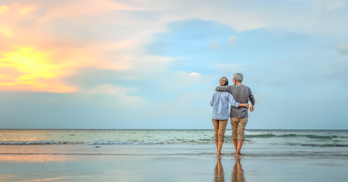 seniors go on vacation at the beach