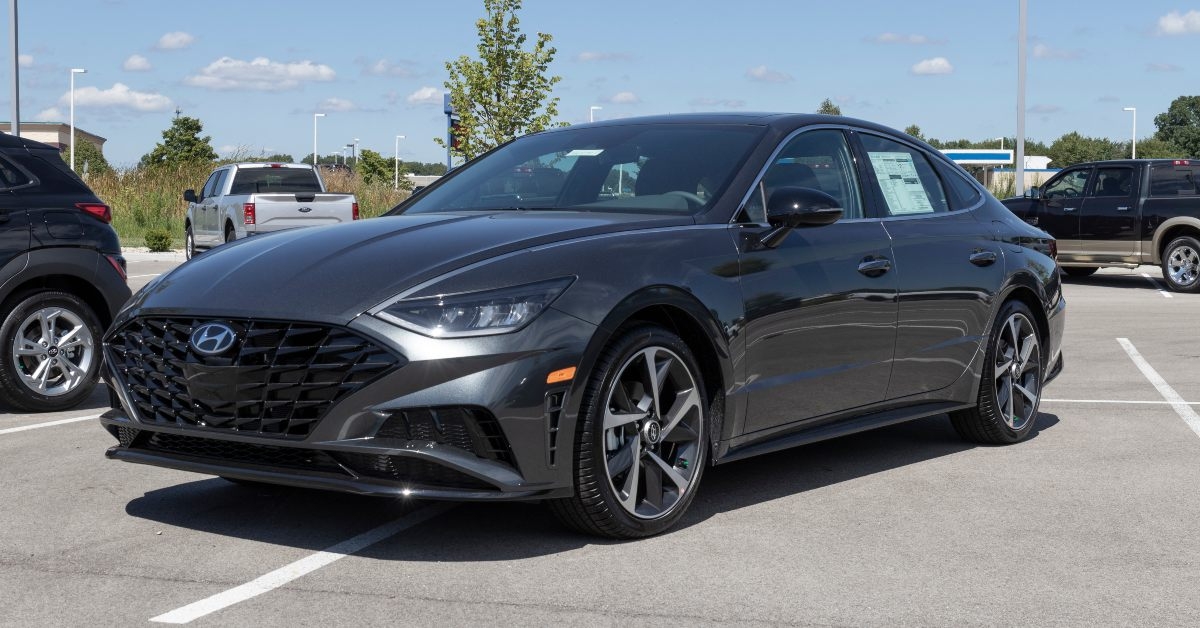 hyundai sonata display at a dealership