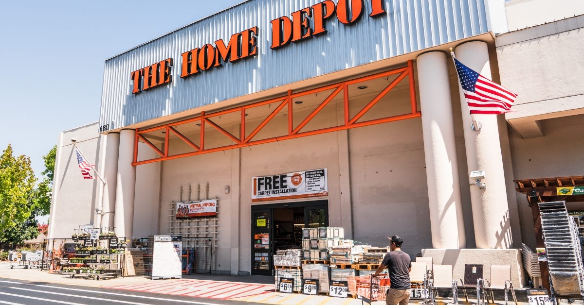people shopping at home depot