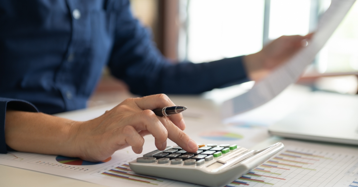 finance manager calculated finances