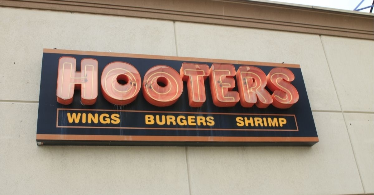 Hooters 