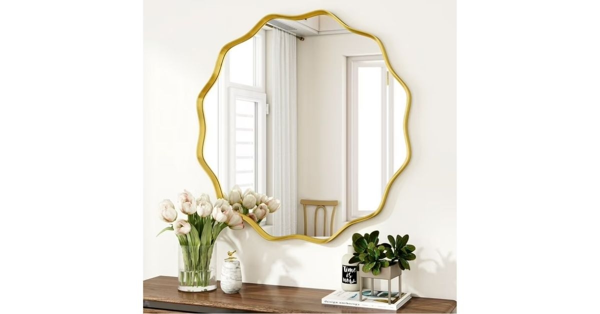 wavy round decorative mirror featured image