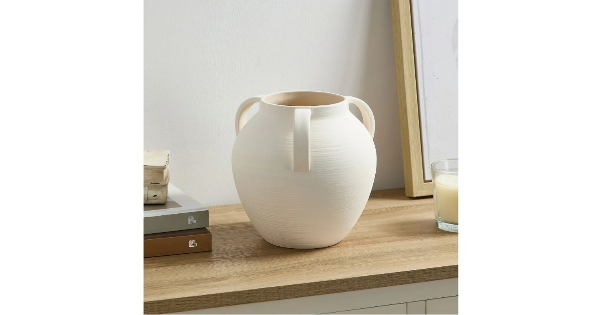 matte textured ceramic stoneware vase