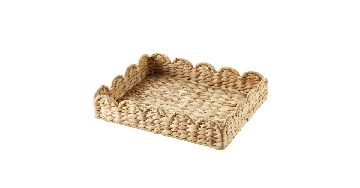 scalloped woven decorative tray