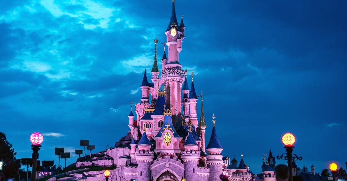 castle of sleeping beauty at disneyland