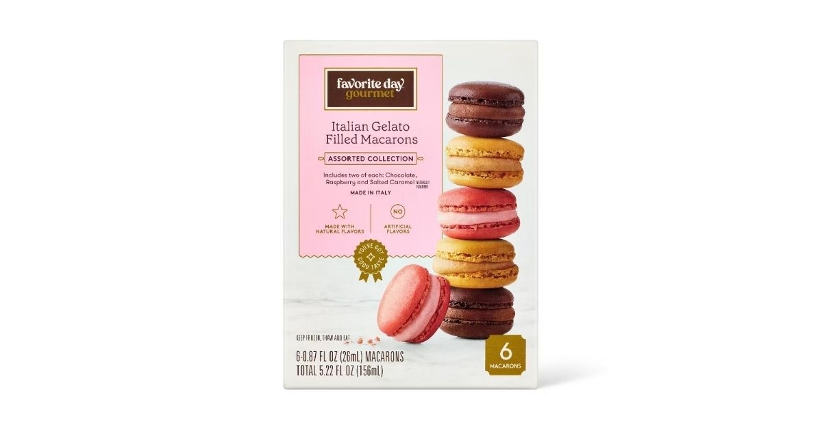 italian gelato filled macarons