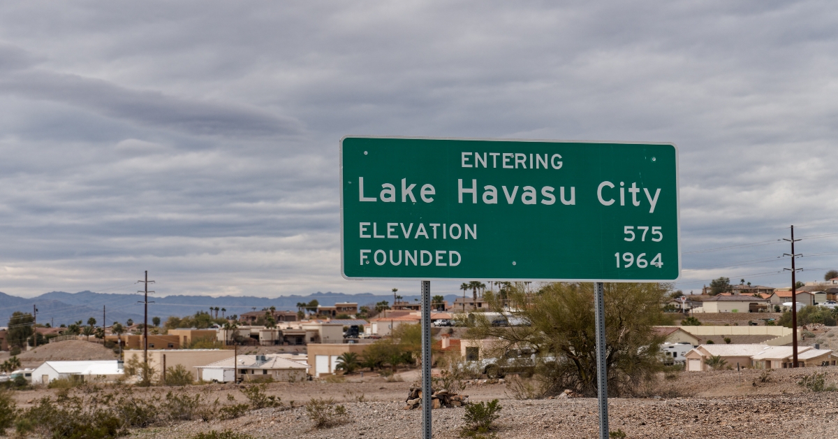 entering lake havasu city sign