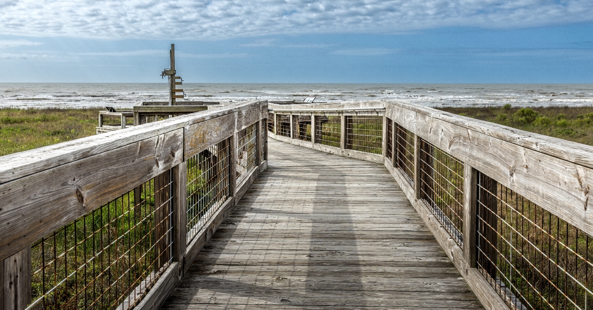 pier at the sea rim state park
