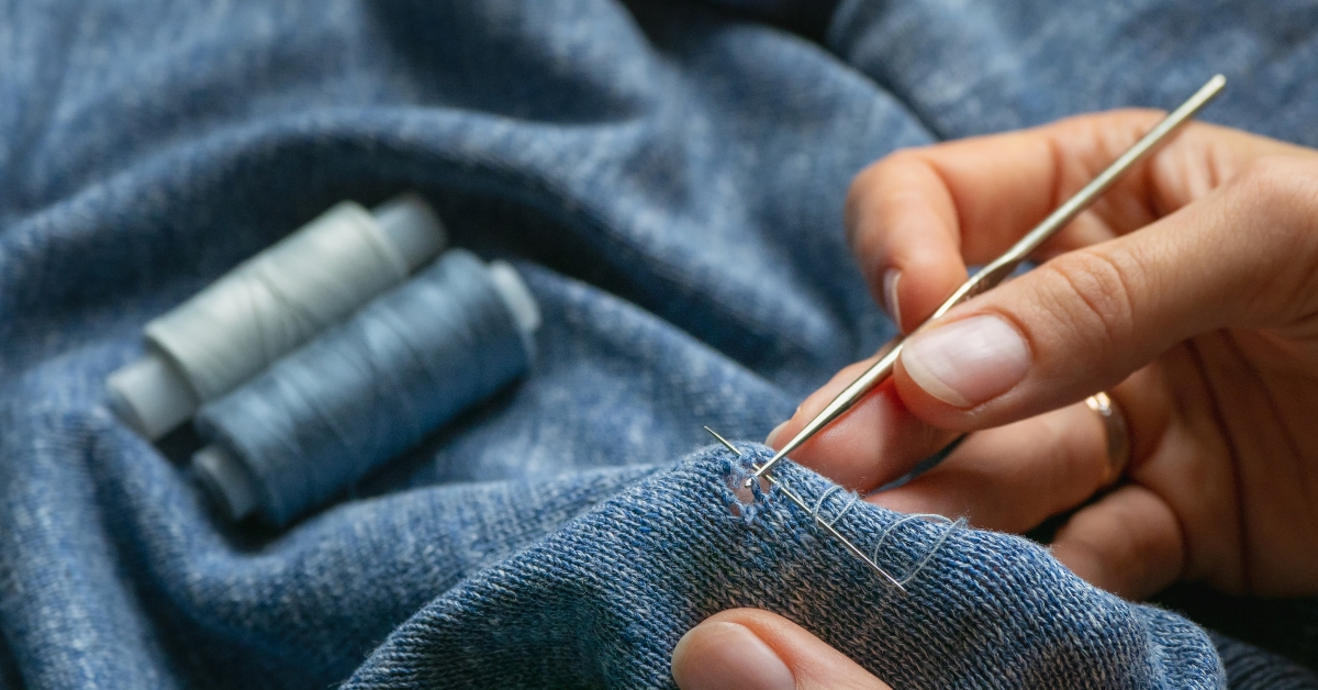 Restoration of a knitted sweater