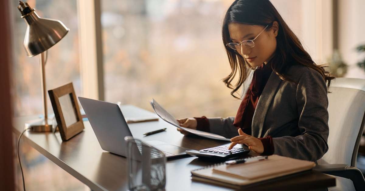 asian female entrepreneur