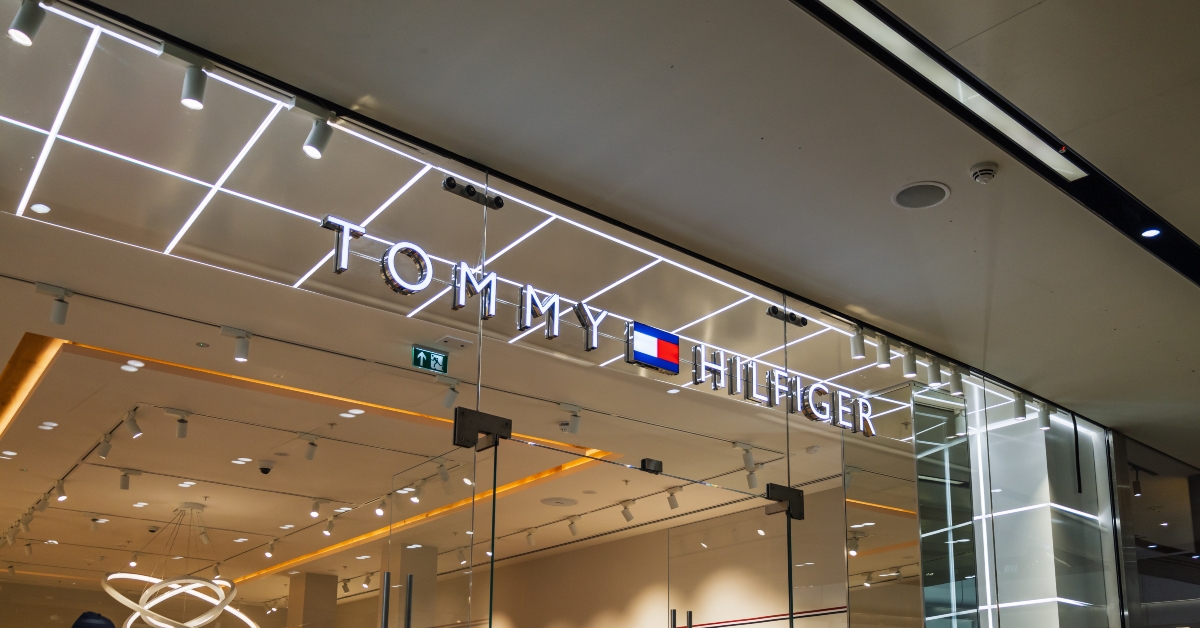 tommy hilfiger storefront