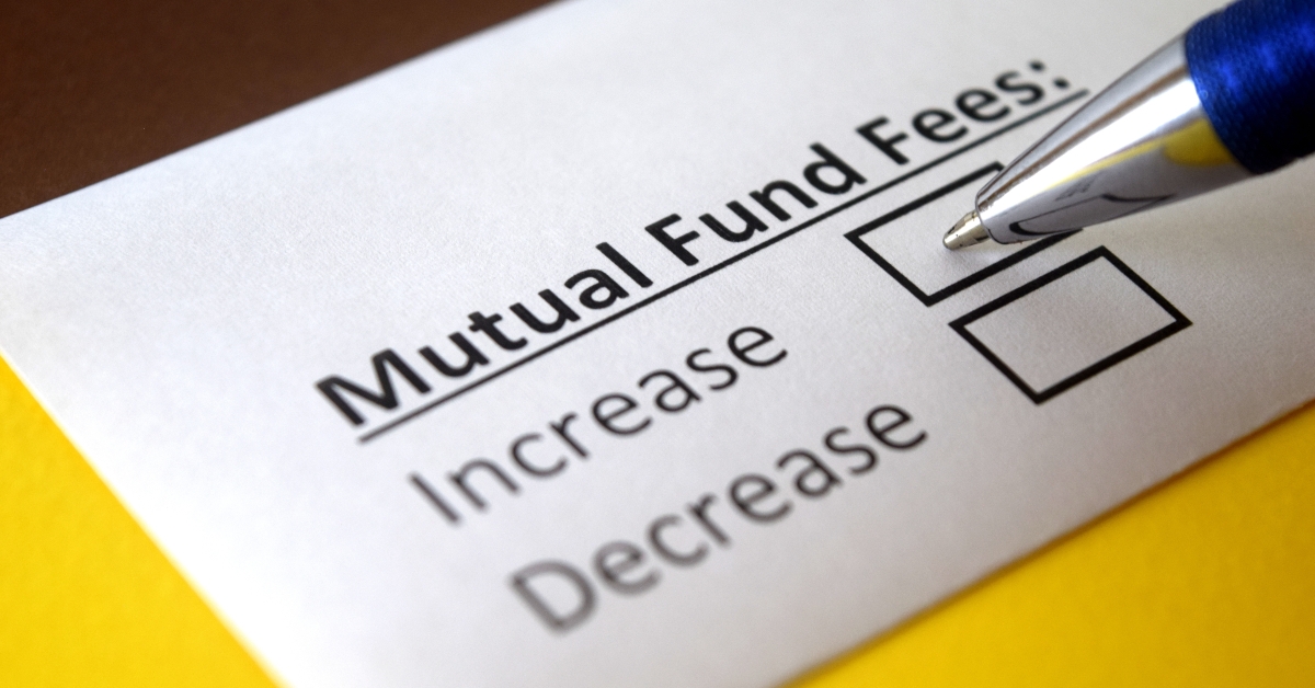 person is answering question about mutual fund fees