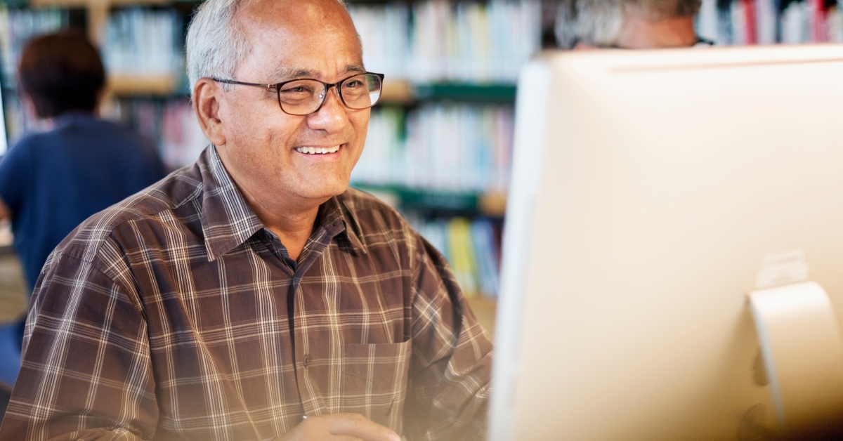 computer and technology class for senior citizens 