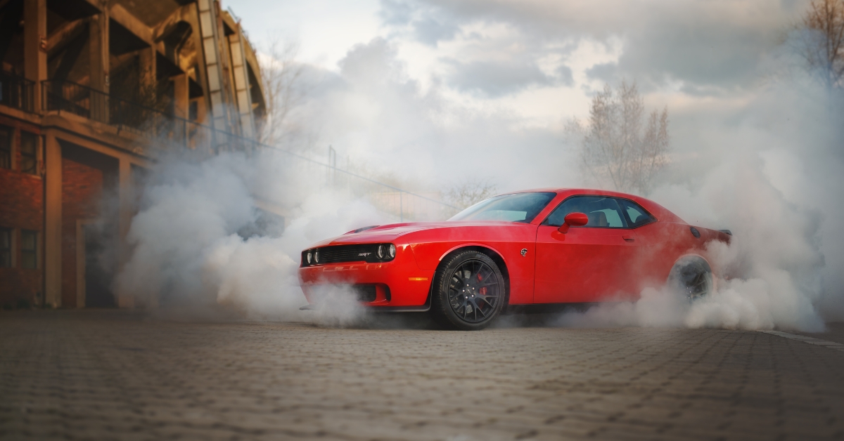 red dodge challenger srt hellcat