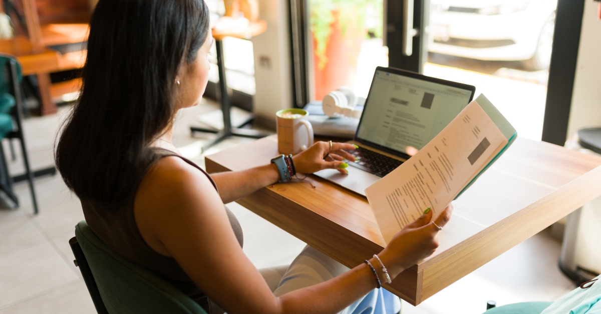 woman at coffee shop applying for a new job