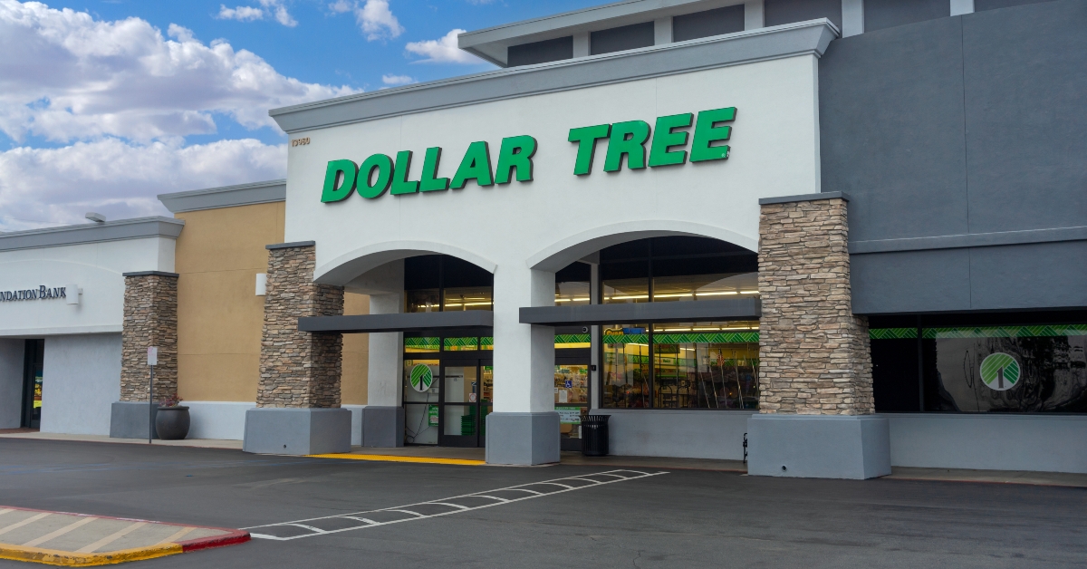 entrance to a dollar tree store