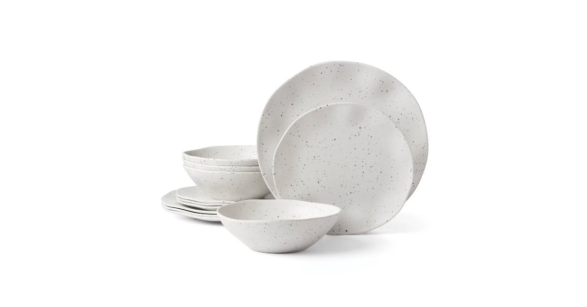 dinnerware set