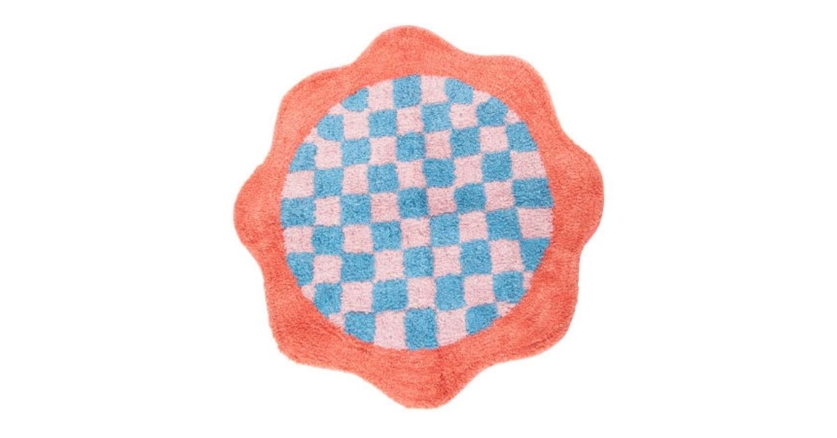 retro-shaped rug