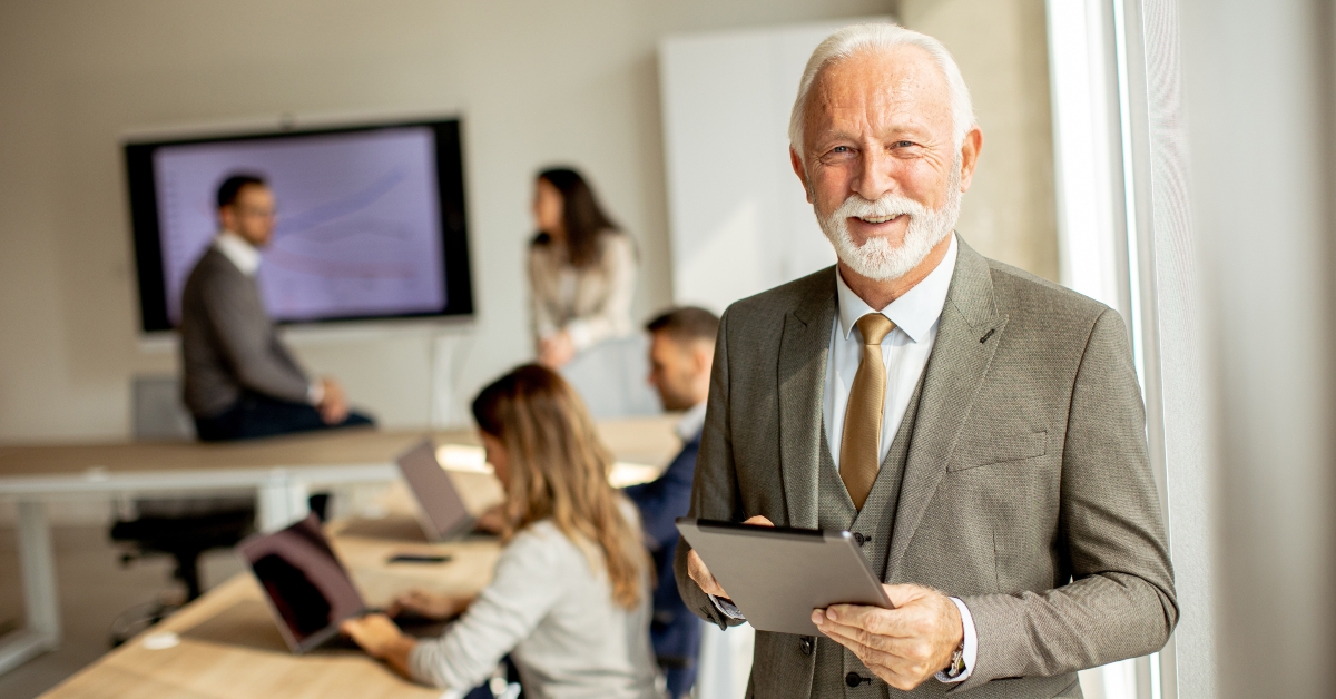 senior business man working in the office