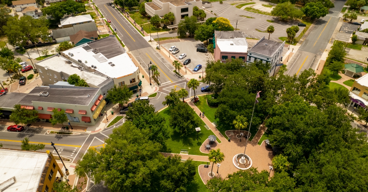 aerial view of downtown sebring florida