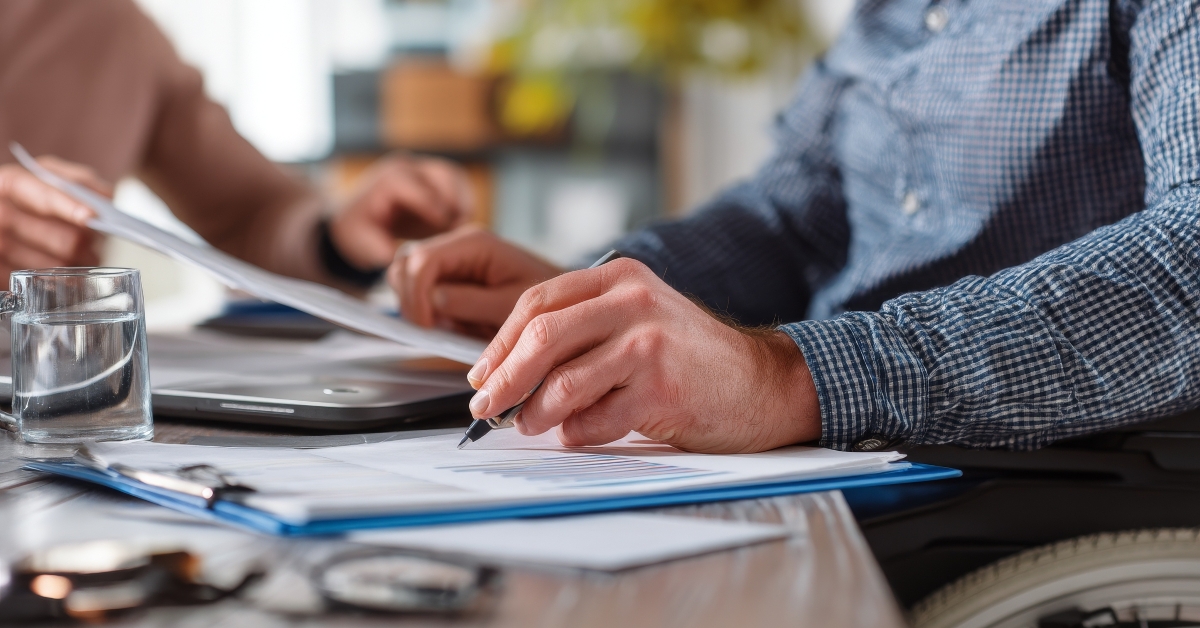 businessman signing agreement