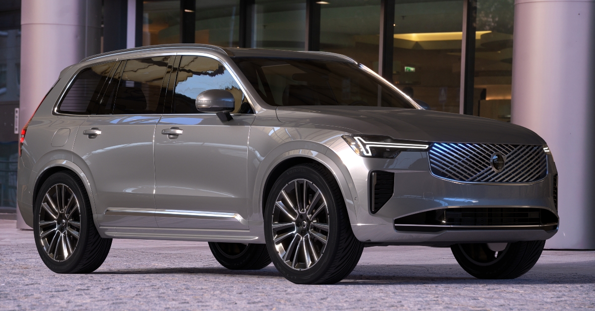 2025 Volvo XC90 parking