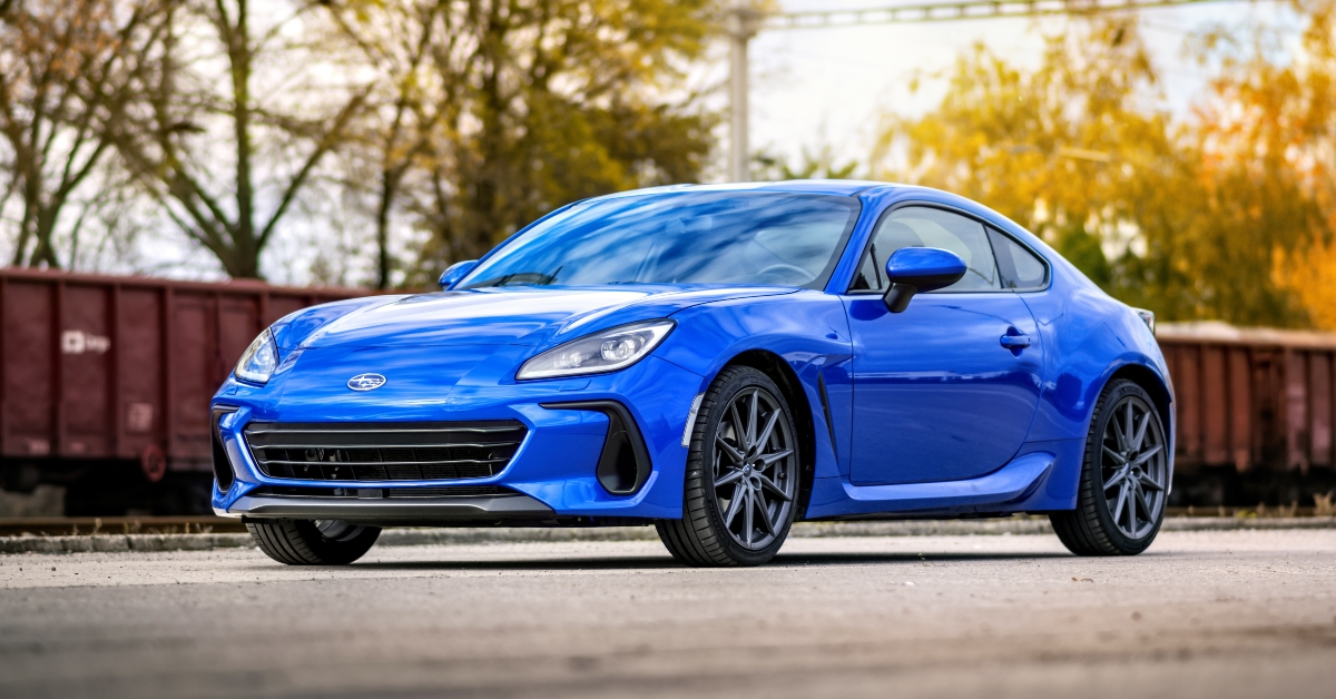 sports car subaru brz