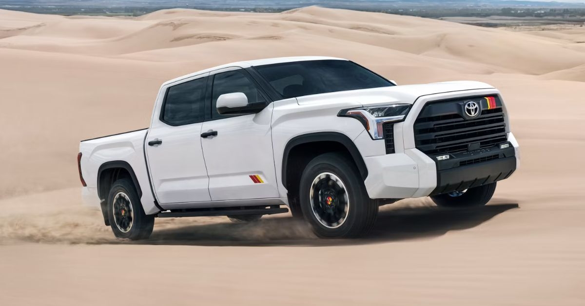 white toyota tundra