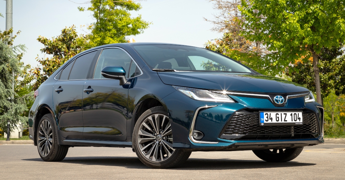 toyota corolla hybrid