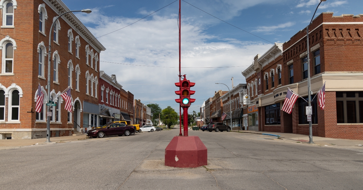 Antique stoplight in downtown Toledo, Iowa