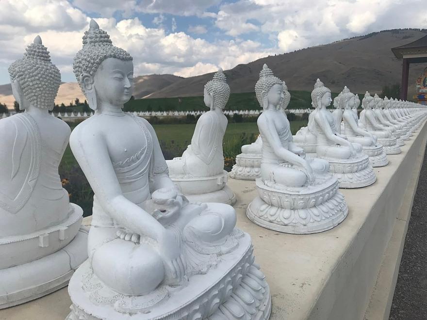 Garden of a Thousand Buddhas