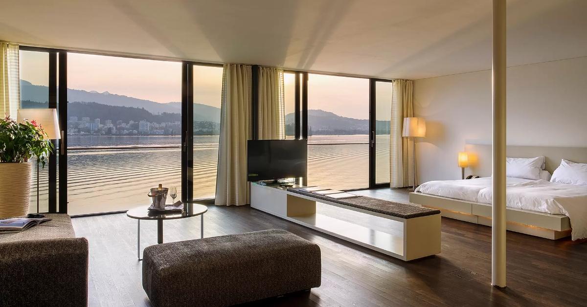Hotel with lake view