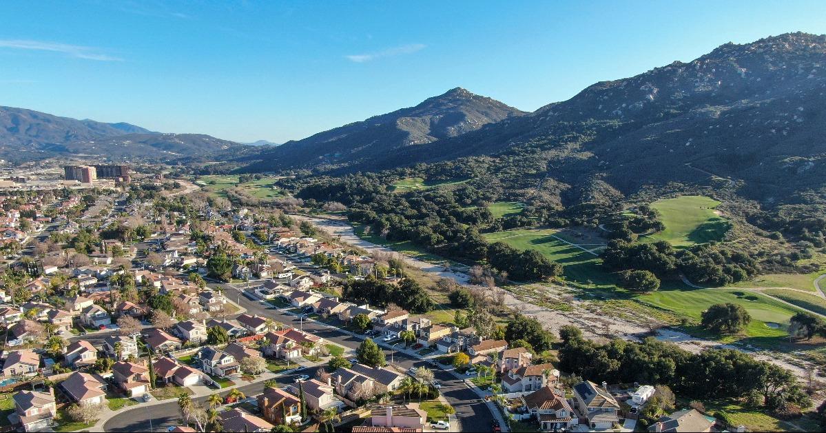 residential town during blue sunny day in Temecula California