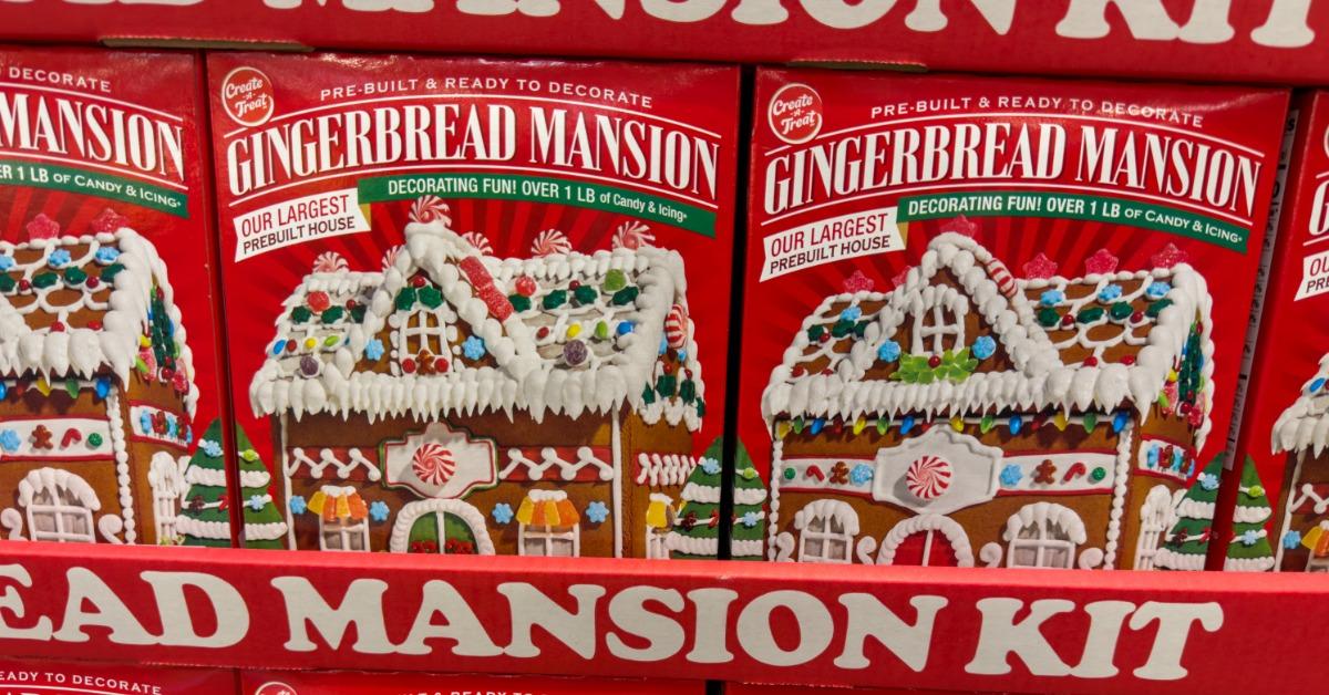 gingerbread mansion decor kit 