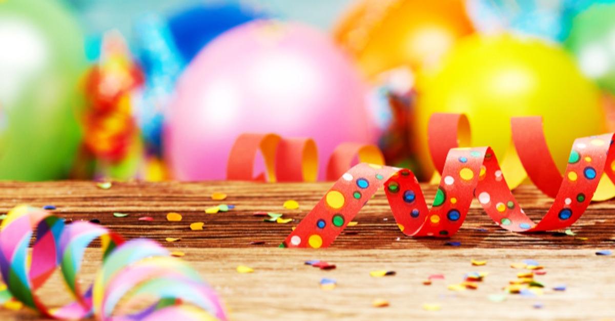 party banner with balloons