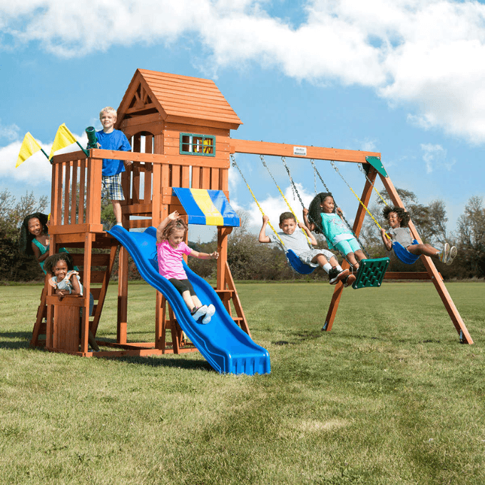 https://images.financebuzz.com/filters:quality(75)/images/2023/05/01/costco-yardline_play_systems_sky_climber_ii_playset.png