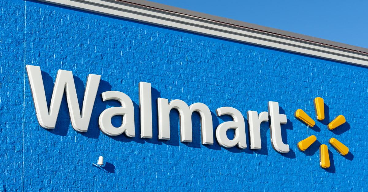 Walmart announces Everett store on Highway 99 will close on April