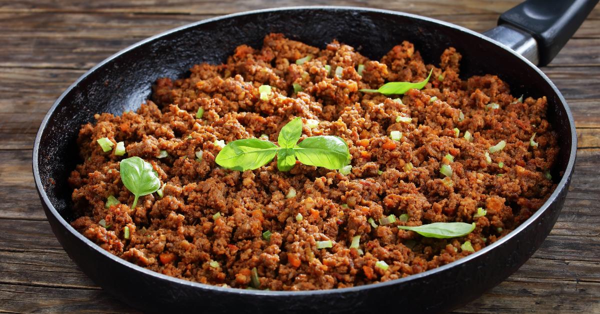 ground beef stewed with tomato sauce