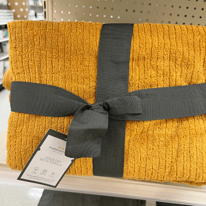 Target - Threshold quick dry bath towels