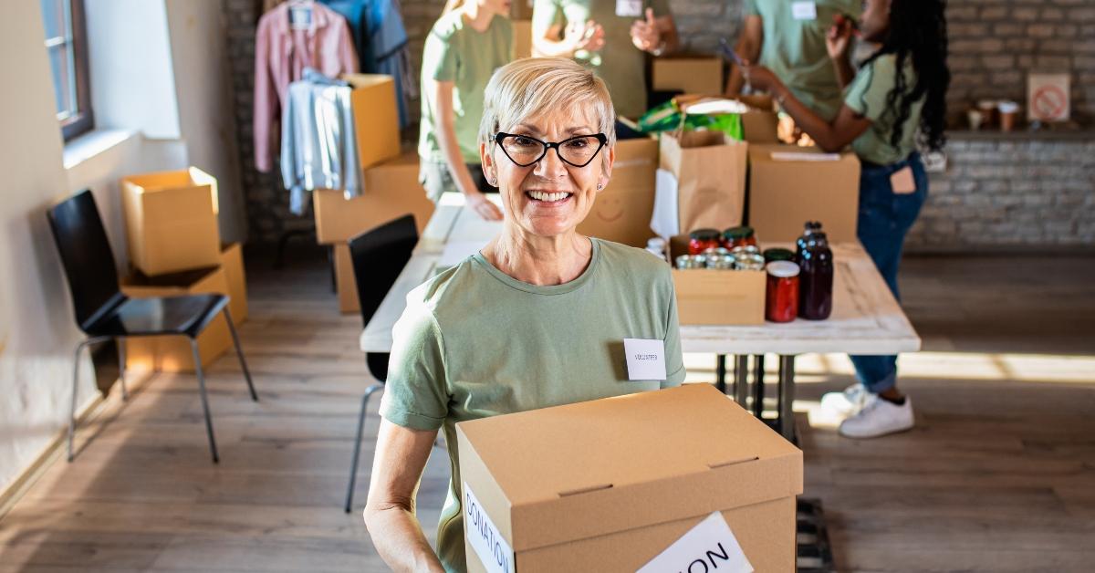 senior female volunteer
