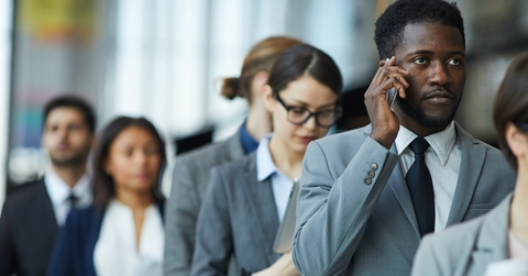 airport security line