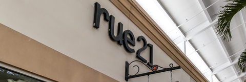 rue21 sign outside store