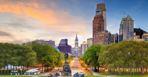philadelphia downtown skyline at sunset